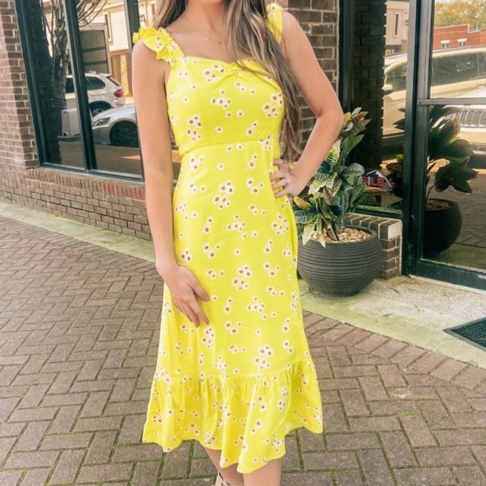 Lush Floral Ruffle Sleeveless Lined Midi Dress